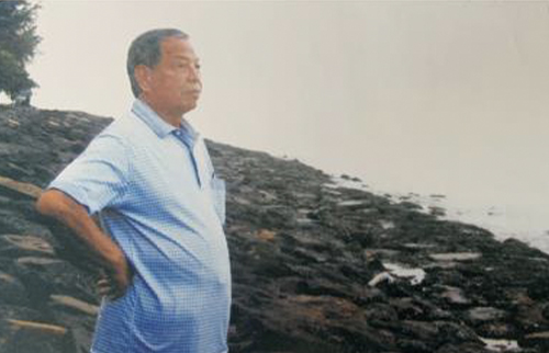 罗氏族谱总顾问